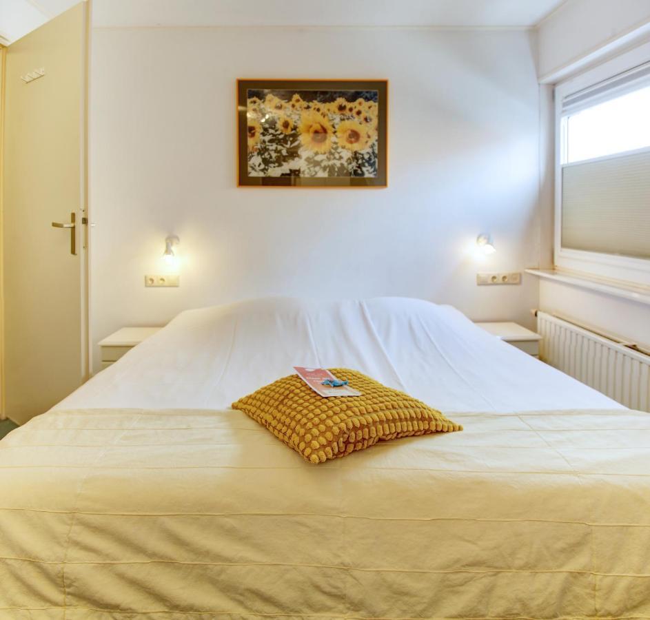 Hotel Kijkduin Домбург Екстериор снимка