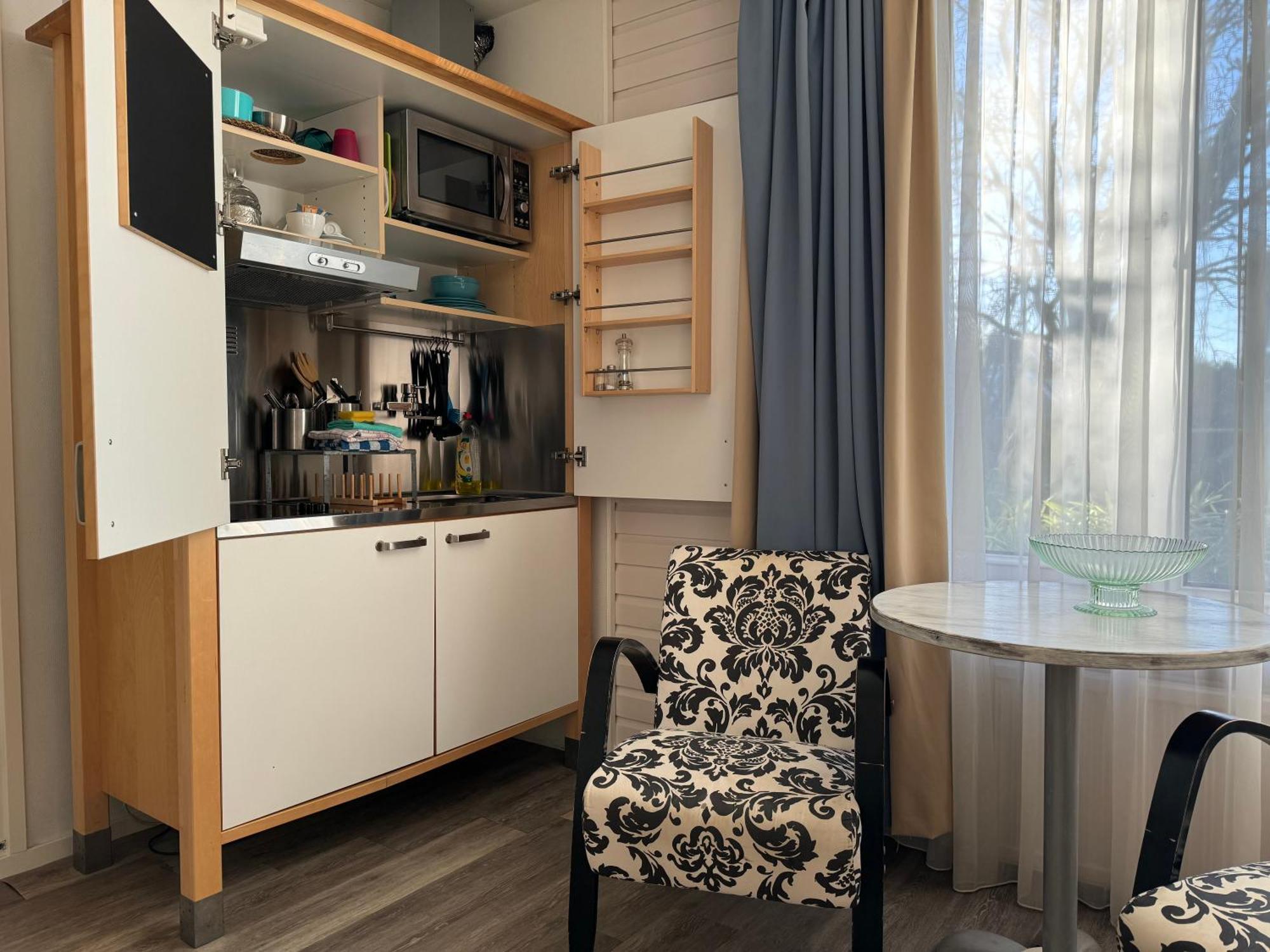 Hotel Kijkduin Домбург Екстериор снимка